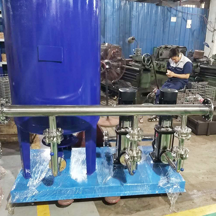 恒壓供水設(shè)備發(fā)貨圖 恒壓供水設(shè)備發(fā)貨圖